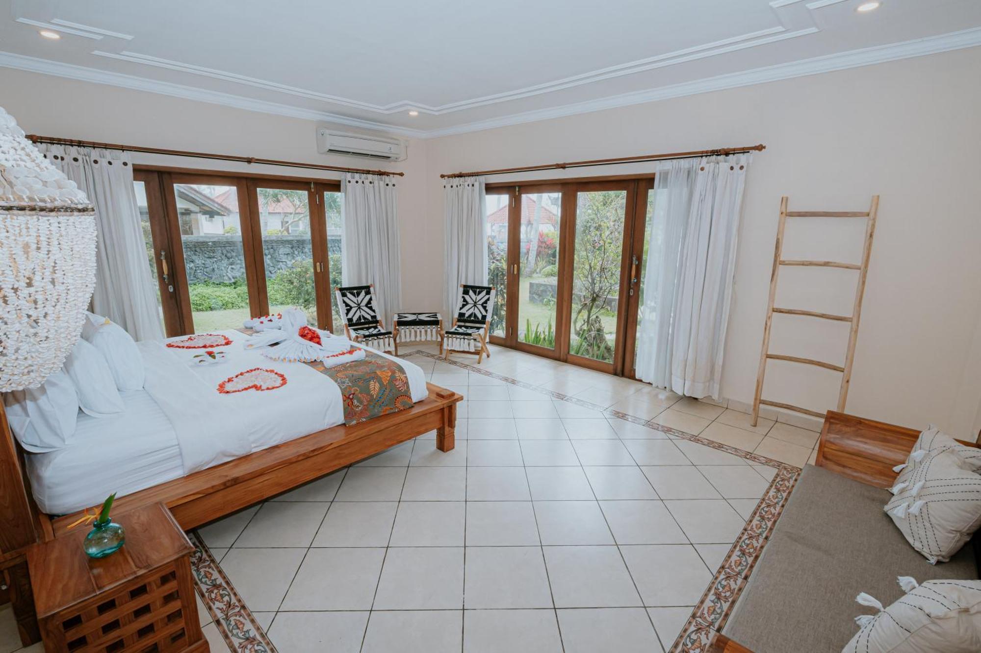 Bali Hai Island Resort Pekutatan  Екстер'єр фото